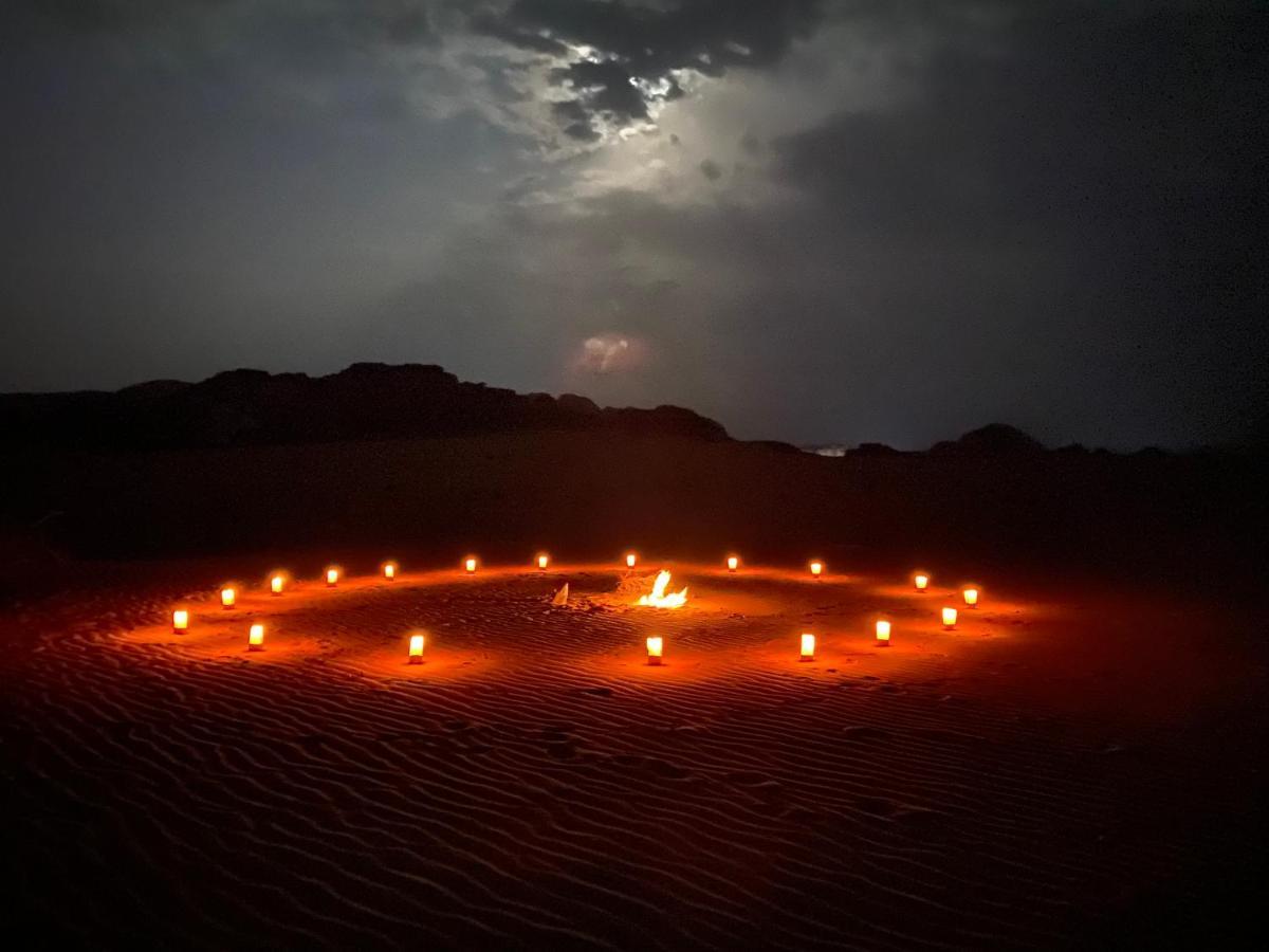 Rum Four Mountain Luxury Camp Wadi Rum Extérieur photo