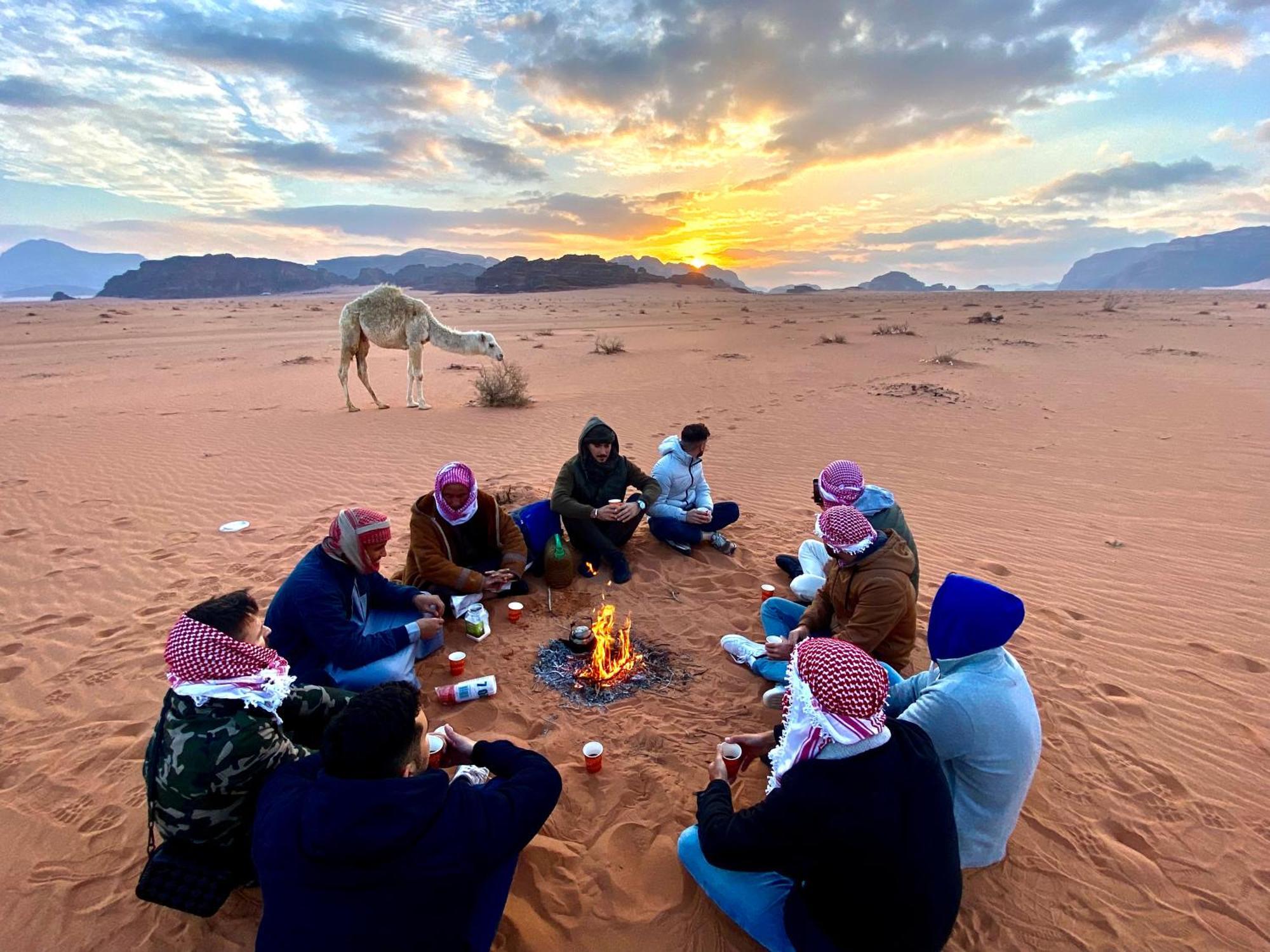 Rum Four Mountain Luxury Camp Wadi Rum Extérieur photo