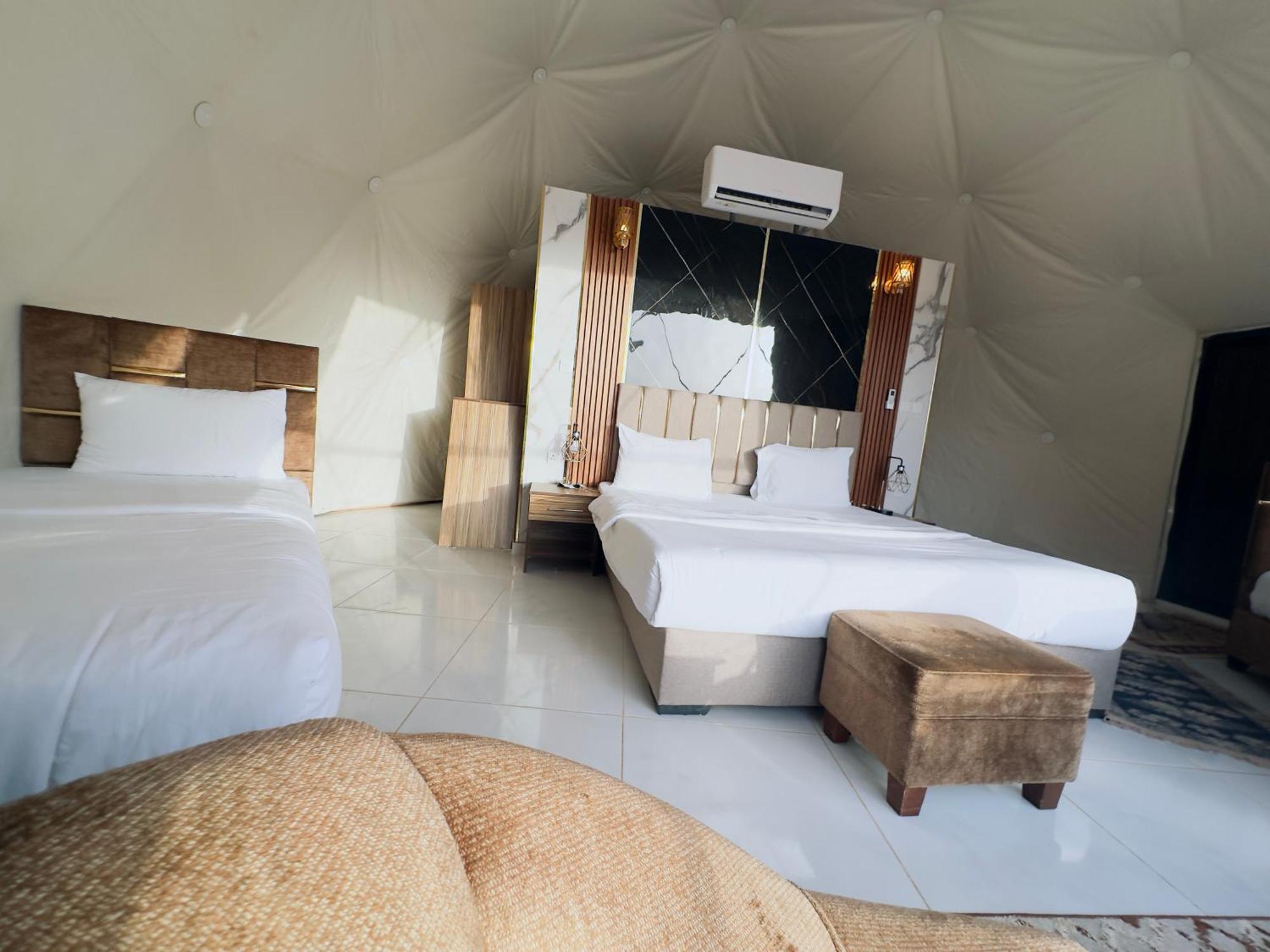 Rum Four Mountain Luxury Camp Wadi Rum Extérieur photo